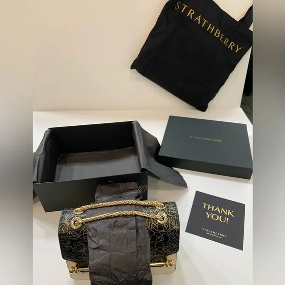 Rare Strathberry East West Mini - Black/Vanilla/Gold - Picture 14 of 16